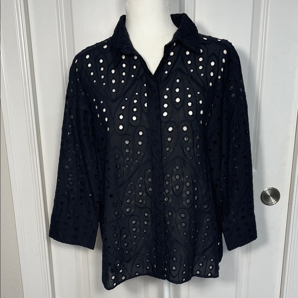 Zara Tops - Zara Embroidered Eyelet Shirt Size Large Black Button Up 3/4 Sleeve